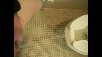 Peeing Standing Up And Making A Mess All Over The Toilet - hotpeegirls.com