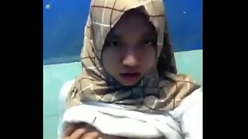 SCANDAL ilyani indon tudung malay big boobs girl nice pussy