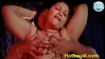 Desi Porn - Bangla hot video (Uncensored)